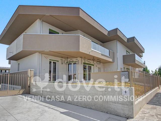 Rustici e casali in vendita di 200 m² in Via Gian Andrea Gavazzeni, 6