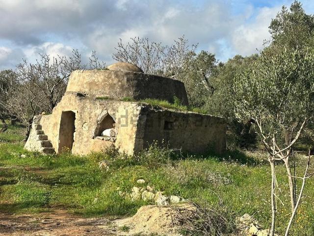 Rustici e casali in vendita di 20 m² in Contrada Santo Scalone