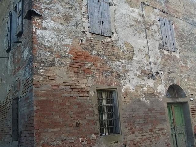Rustici e casali in vendita di 215 m²