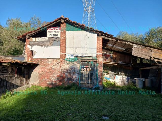 Rustici e casali in vendita di 215 m²