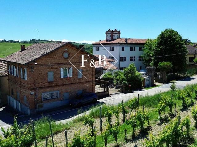 Rustici e casali in vendita di 216 m² in Via San Michele