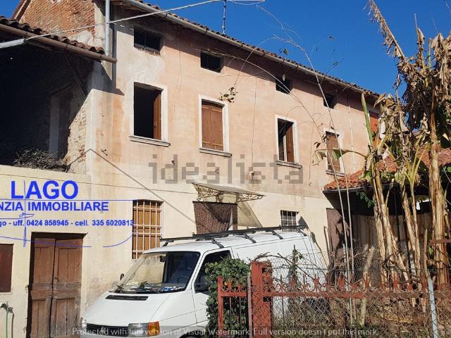 Rustici e casali in vendita di 210 m²