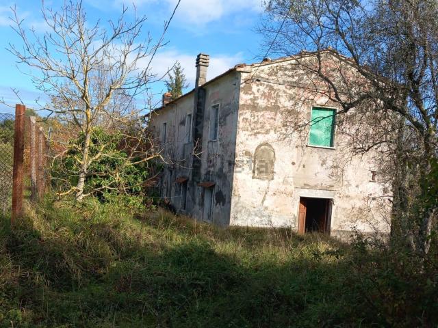 Rustici e casali in vendita di 210 m²
