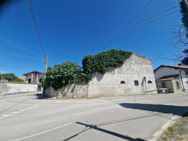 Rustici e casali in vendita di 212 m² in Via Giuseppe Verdi, 131
