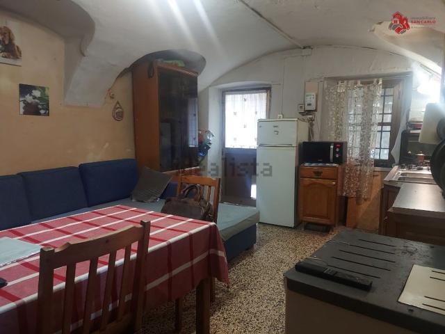 Rustici e casali in vendita di 224 m² in Frazione Verna, 13