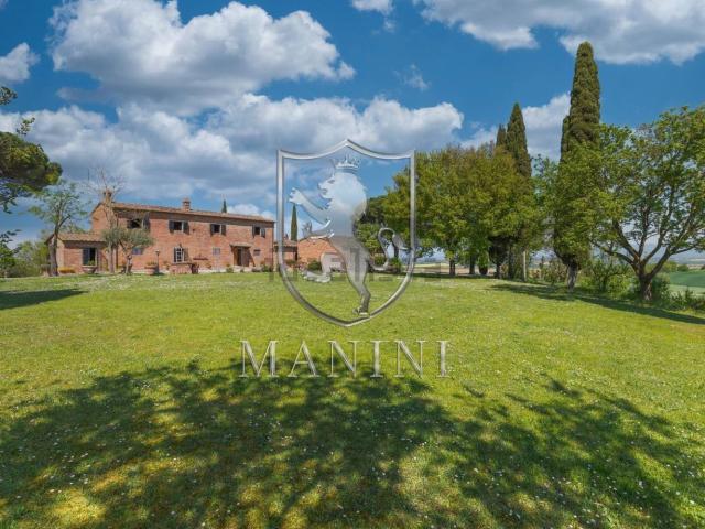 Rustici e casali in vendita di 220 m²