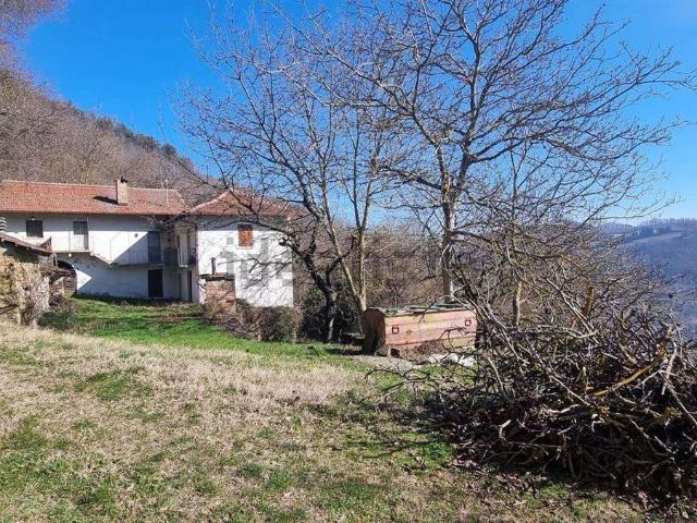 Rustici e casali in vendita di 220 m²