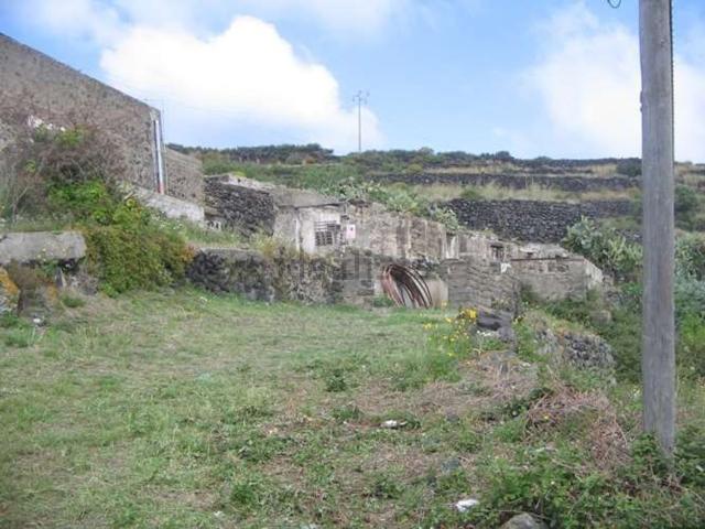 Rustici e casali in vendita di 220 m²