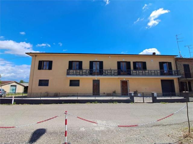 Rustici e casali in vendita di 220 m²