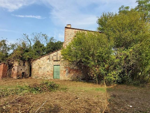 Rustici e casali in vendita di 220 m² in Via della Chiesa, 22