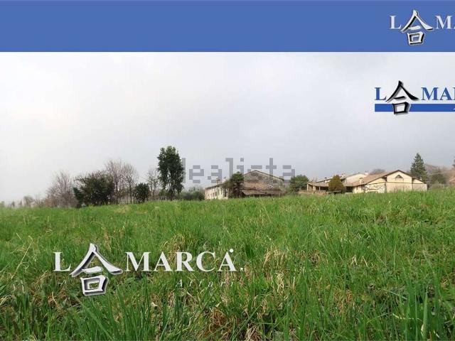 Rustici e casali in vendita di 234 m²