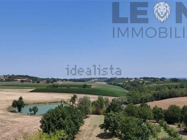 Rustici e casali in vendita di 230 m²