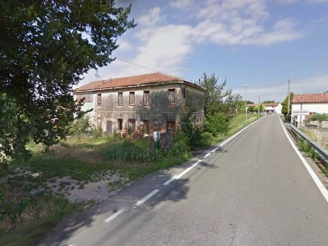 Rustici e casali in vendita di 230 m²