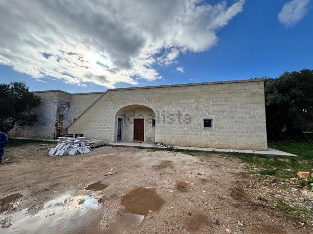 Rustici e casali in vendita di 230 m² in Contrada Casalini