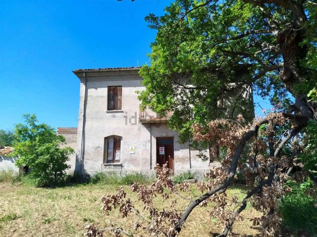 Rustici e casali in vendita di 230 m² in Contrada Sant&apos Anzino