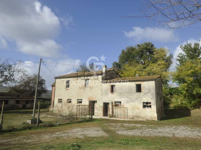 Rustici e casali in vendita di 233 m² in Località Comune