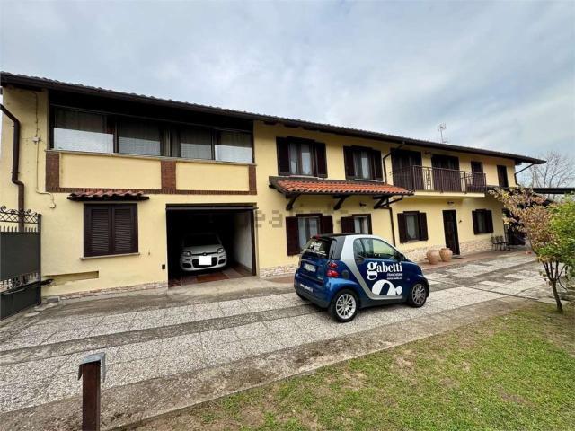 Rustici e casali in vendita di 244 m² in Corso Giuseppe Garibaldi, 97