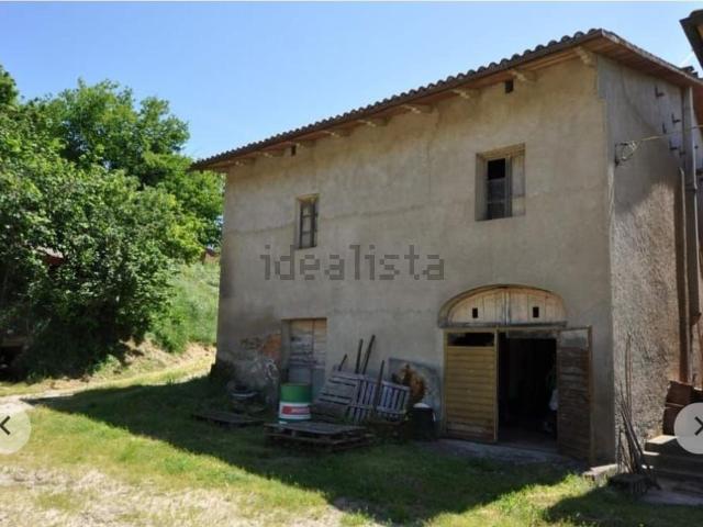 Rustici e casali in vendita di 245 m² in Strada Comunale del Tasso