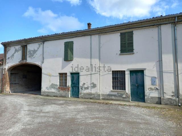 Rustici e casali in vendita di 246 m²