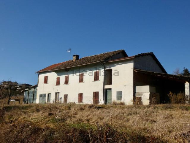 Rustici e casali in vendita di 248 m² in Frazione Valle San Giovanni, 22