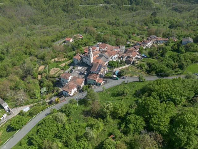 Rustici e casali in vendita di 249 m² in Via della Libertà