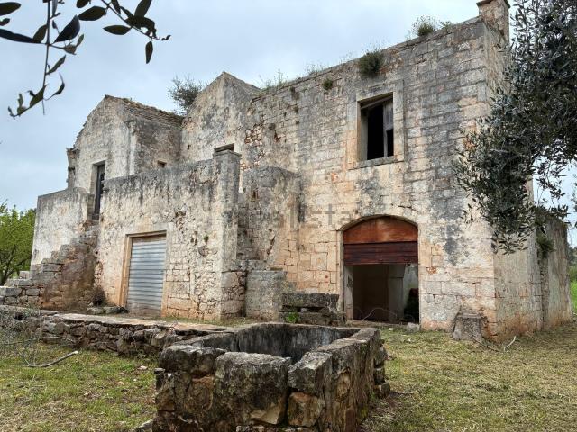 Rustici e casali in vendita di 240 m² in Contrada Angelo Di Maglie