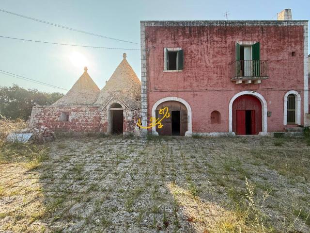 Rustici e casali in vendita di 242 m²