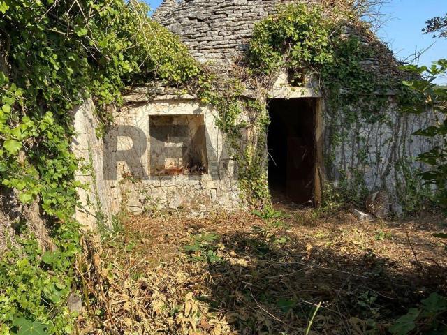 Rustici e casali in vendita di 242 m² in Via Pierpaolo Pasolini