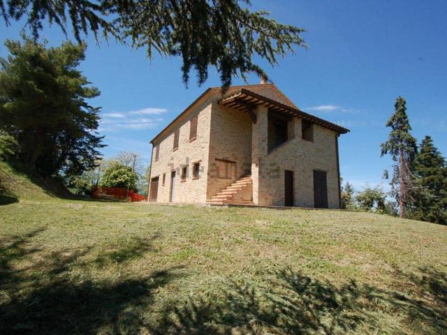 Rustici e casali in vendita di 255 m² in Contrada San Lorenzo