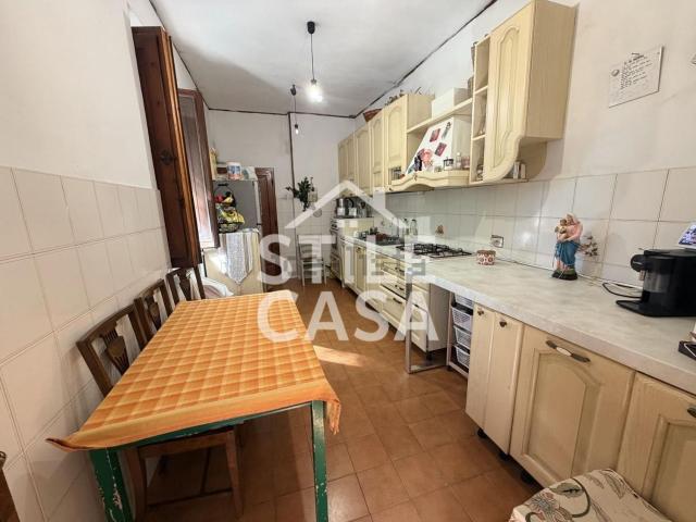 Rustici e casali in vendita di 257 m² in Via della Resistenza