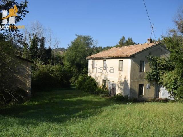 Rustici e casali in vendita di 258 m²
