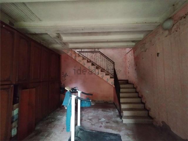Rustici e casali in vendita di 250 m²