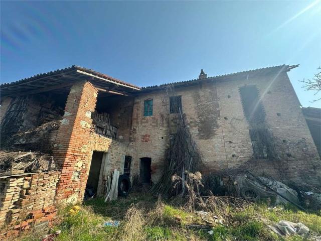 Rustici e casali in vendita di 250 m²