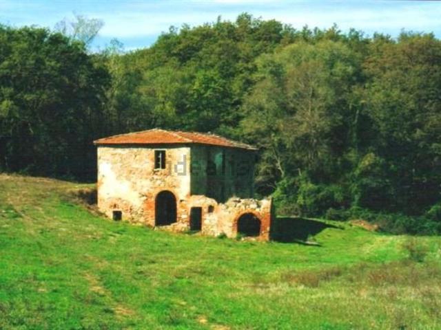 Rustici e casali in vendita di 250 m²