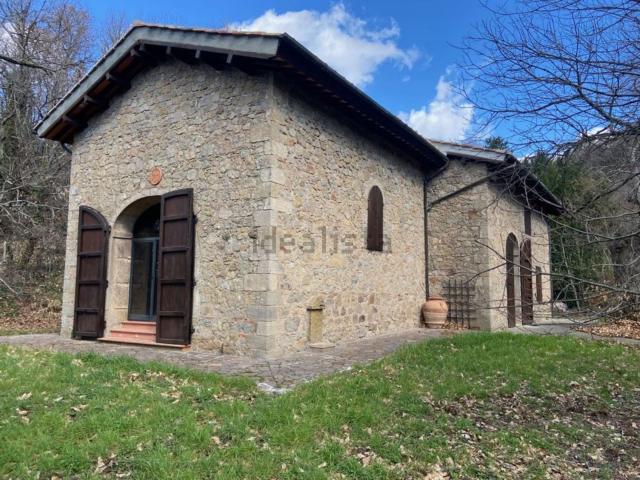 Rustici e casali in vendita di 250 m² in Corso Roma