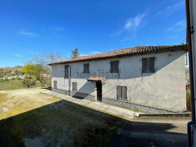 Rustici e casali in vendita di 250 m² in Strada Bricco dei Torre, 2