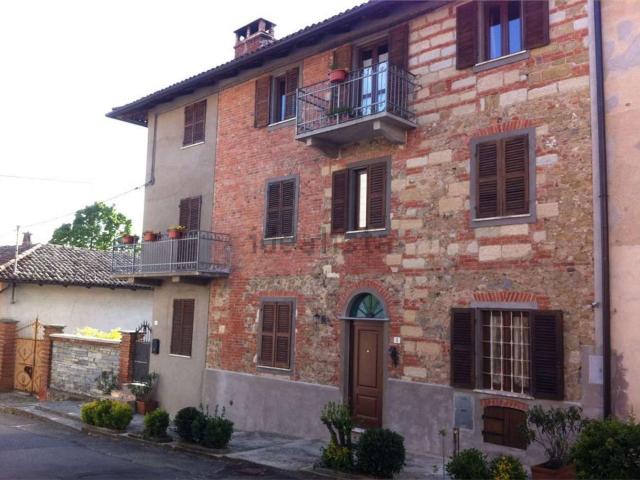 Rustici e casali in vendita di 250 m² in Via Umberto I, 5