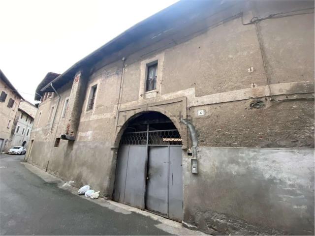 Rustici e casali in vendita di 250 m² in Vicolo Caneto, 2