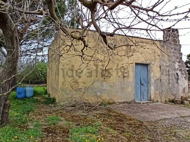 Rustici e casali in vendita di 25 m² in Contrada Regina