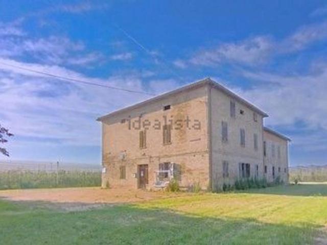 Rustici e casali in vendita di 265 m² in Via Salvi