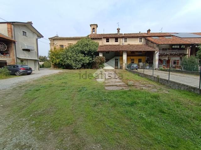 Rustici e casali in vendita di 266 m²