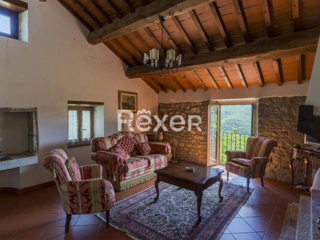 Rustici e casali in vendita di 266 m² in Località Sant&apos Agata alle Terrine