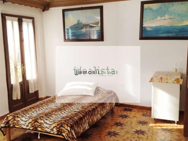 Rustici e casali in vendita di 260 m² in Via Fornello, 1