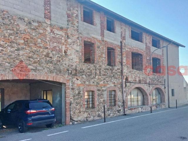 Rustici e casali in vendita di 260 m² in Vicolo Sorga