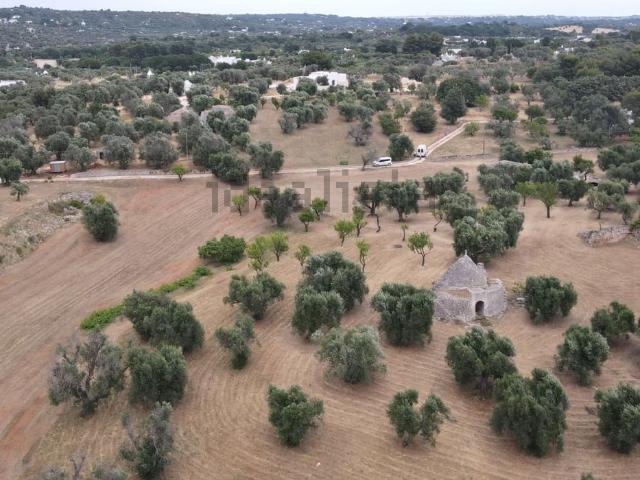 Rustici e casali in vendita di 275 m² in Contrada Ciniera