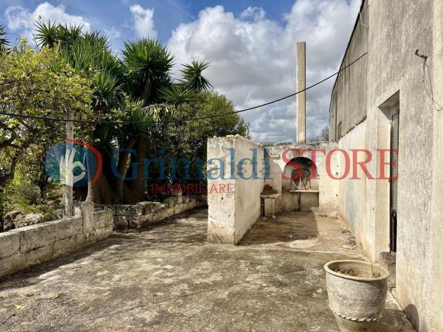 Rustici e casali in vendita di 278 m²