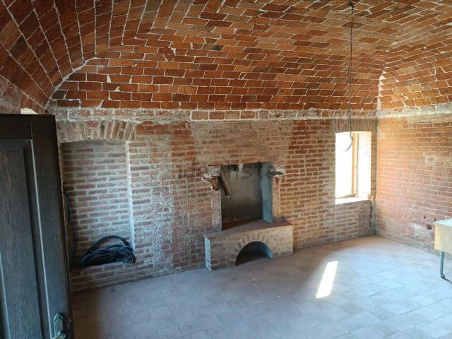 Rustici e casali in vendita di 278 m² in Strada Provinciale 9, 16