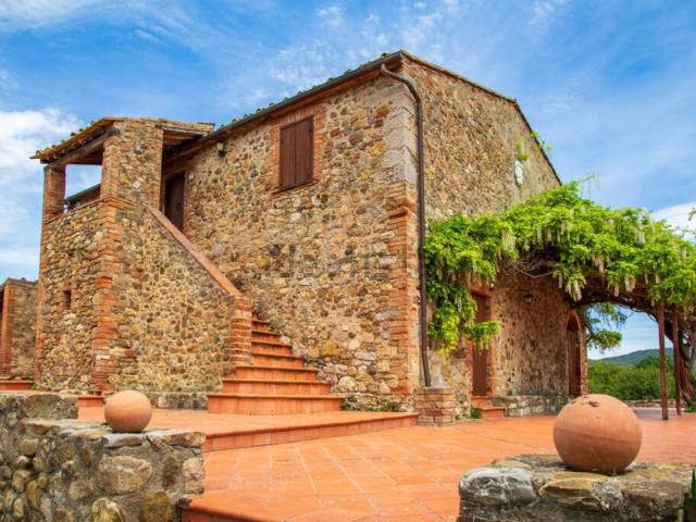 Rustici e casali in vendita di 270 m² in Strada Provinciale Campagnatico