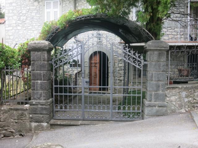 Rustici e casali in vendita di 285 m²