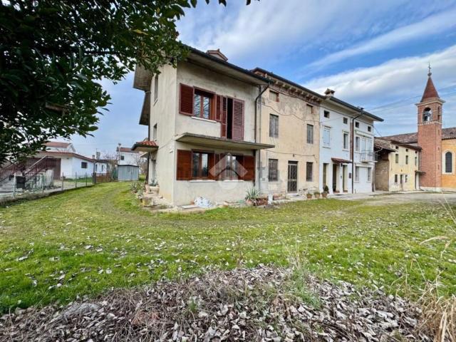 Rustici e casali in vendita di 285 m² in Via Fabbrega, 75